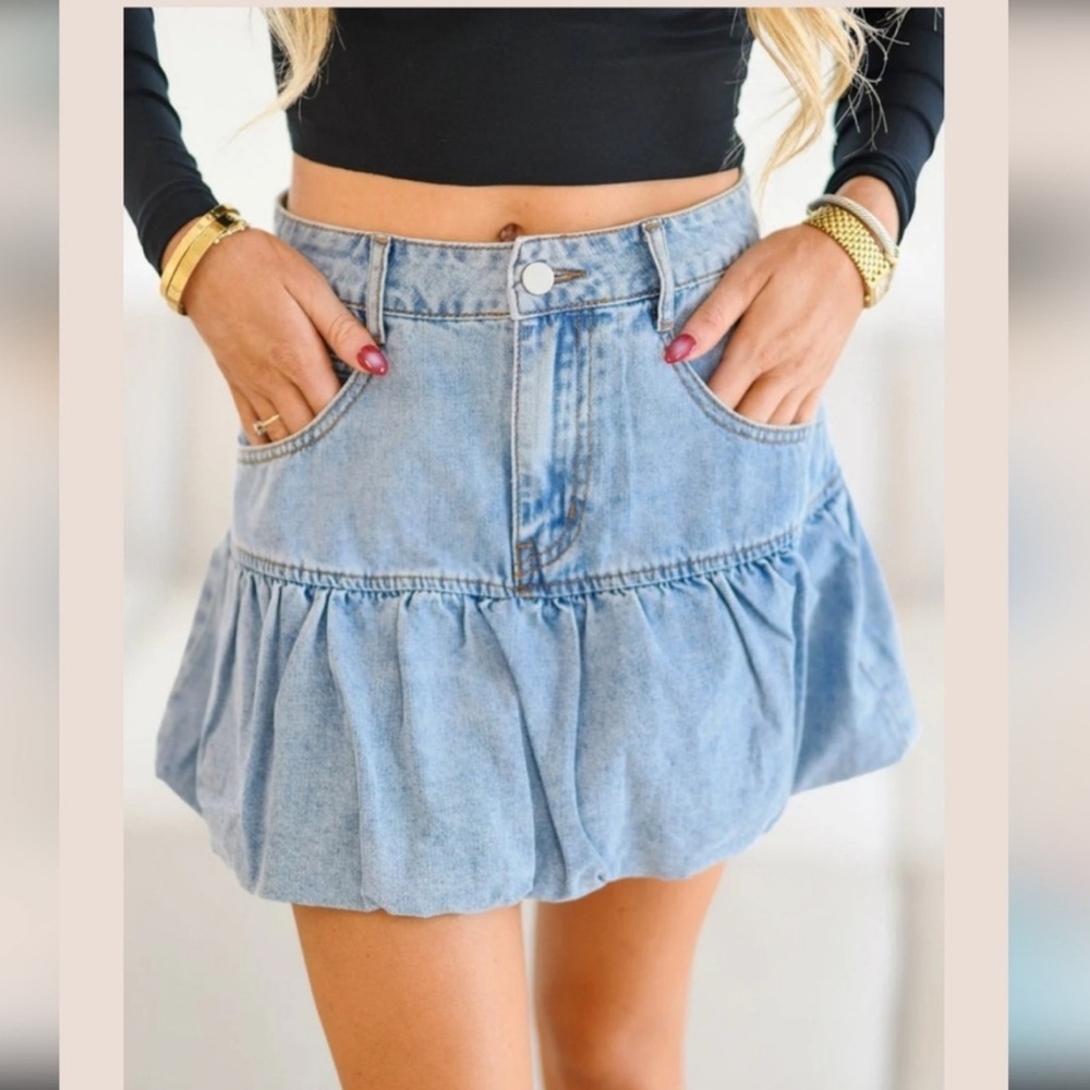 Mable Lucky to Have You Bubble Hem Denim Mini Skirt Size M It Girl - Picture 1 of 8